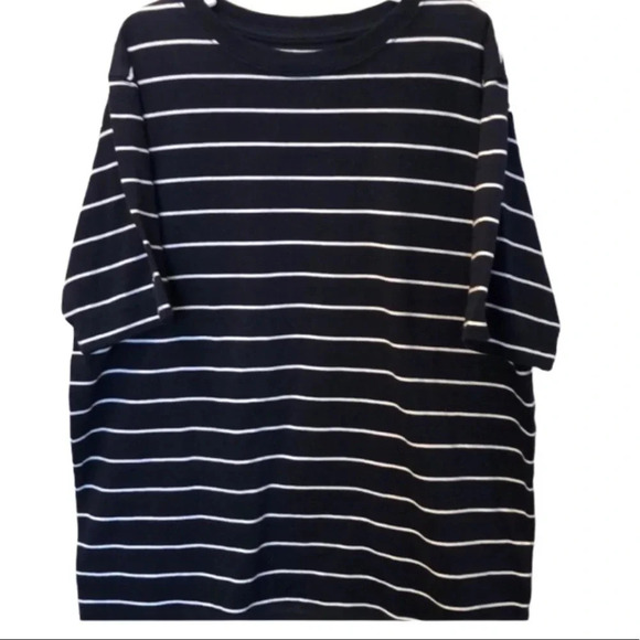 LANDS’ END NWOT BOYS TSHIRT TOP SHIRT SUMMER CASUAL NAVY BLUE STRIPES SIZE 10 12 - Picture 2 of 4